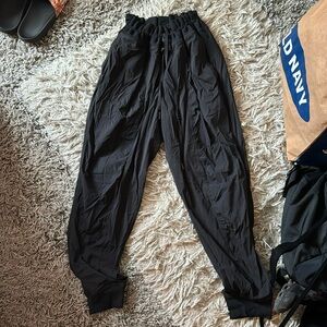 Lululemon dance joggers